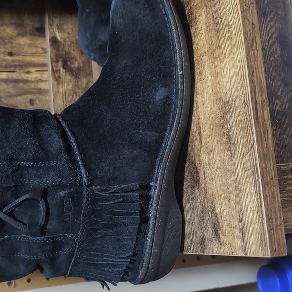 UGG Australia DeSoto Black Tall Boots. Like New - Picture 2 of 4